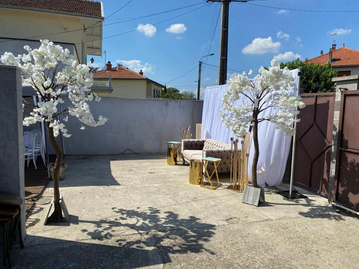 Pavillon Bon Enfant Διαμέρισμα Saint-Priest  Εξωτερικό φωτογραφία